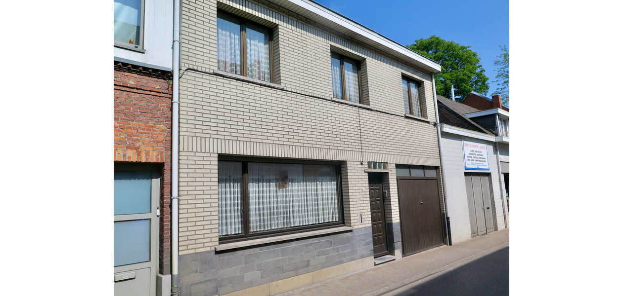 RUIME RW EN/OF KANGOEROEWONING IN VOLLE CENTRUM, TUIN + GARAGE