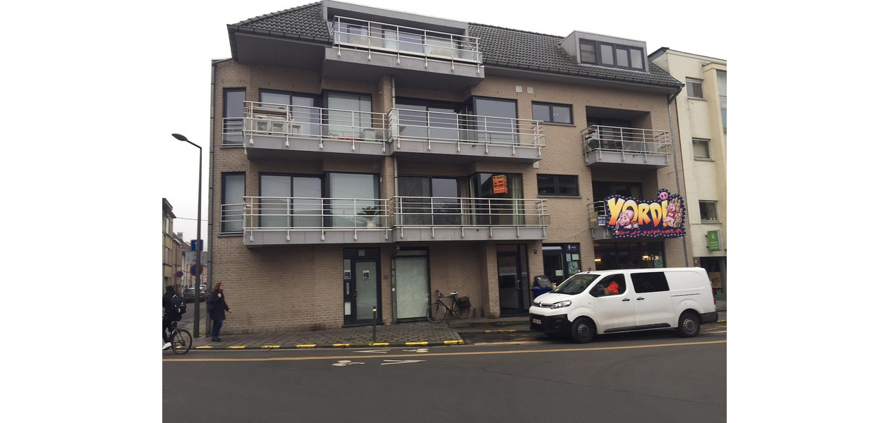 GEZELLIGE FLAT IN CENTRUM AALST - NABIJ STATION & WINKELS