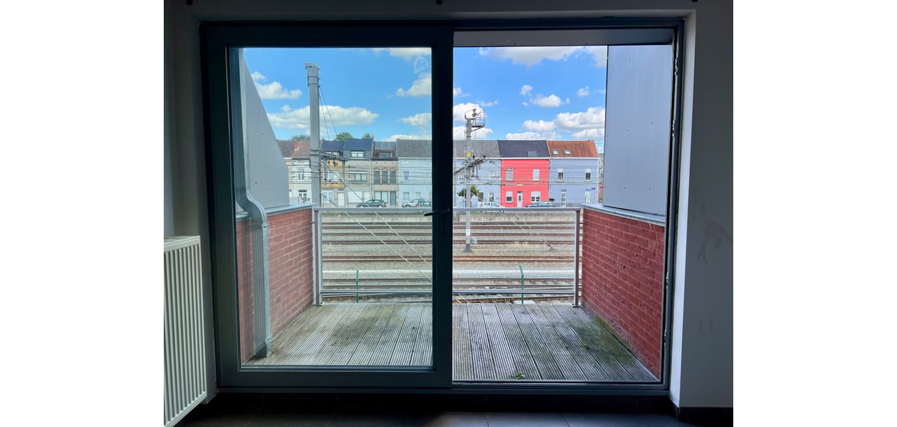 APPARTEMENT BIEN SITUÉE, 1 CHAMBRE - TERRASSE. IDÉAL DÉMARREUR OU INVESTISSEMENT .