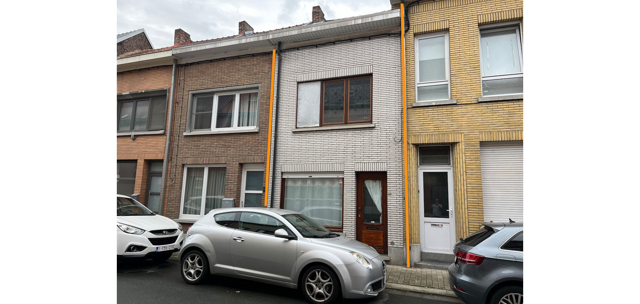 SUPER GEZELLIGE WONING IN HET VOLLE CENTRUM MET TUINTJE