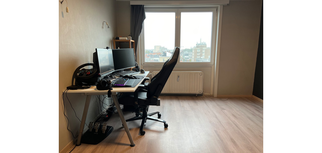 VERNIEUWD RUIM APPARTEMENT NABIJ CENTRUM GENT - 2 SLAAPKAMERS