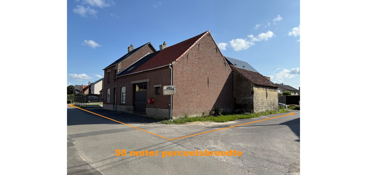 UNIEK TE RENOVEREN LANDHUIS MET ONEINDIGE MOGELIJKHEDEN