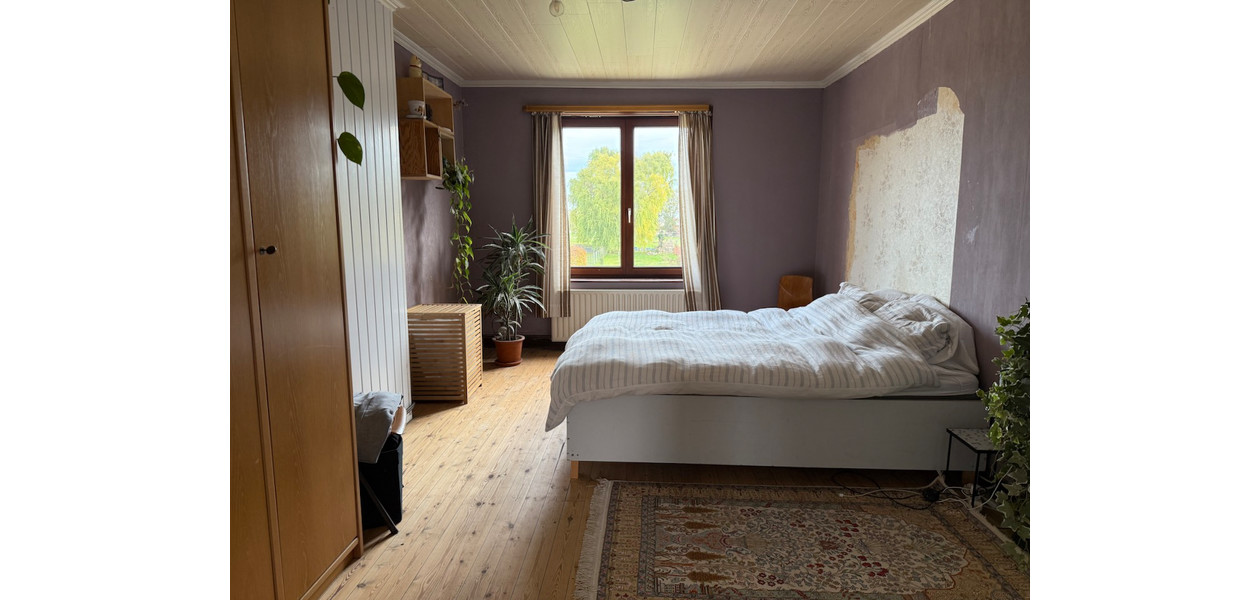 RUIME TE RENOVEREN STIJLVOLLE WONING MET IMMENSE TUIN, GARAGE