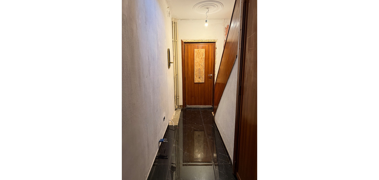 HALF OPEN BEBOUWING OP 530 M2 - 3 SLPKMRS - TUIN - GARAGE