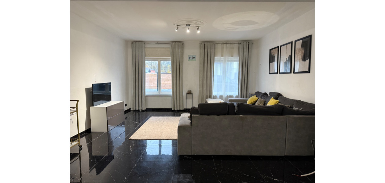 HALF OPEN BEBOUWING OP 530 M2 - 3 SLPKMRS - TUIN - GARAGE