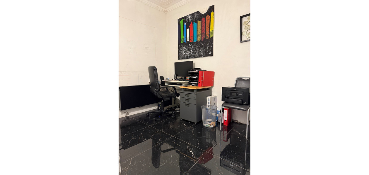 HALF OPEN BEBOUWING OP 530 M2 - 3 SLPKMRS - TUIN - GARAGE