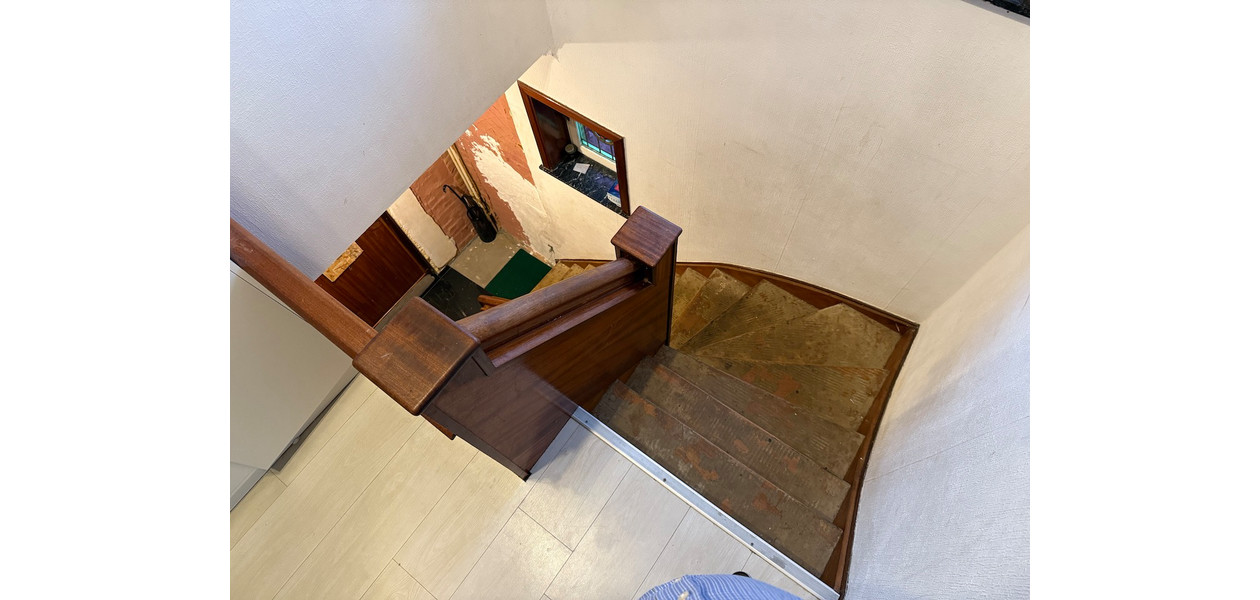 HALF OPEN BEBOUWING OP 530 M2 - 3 SLPKMRS - TUIN - GARAGE