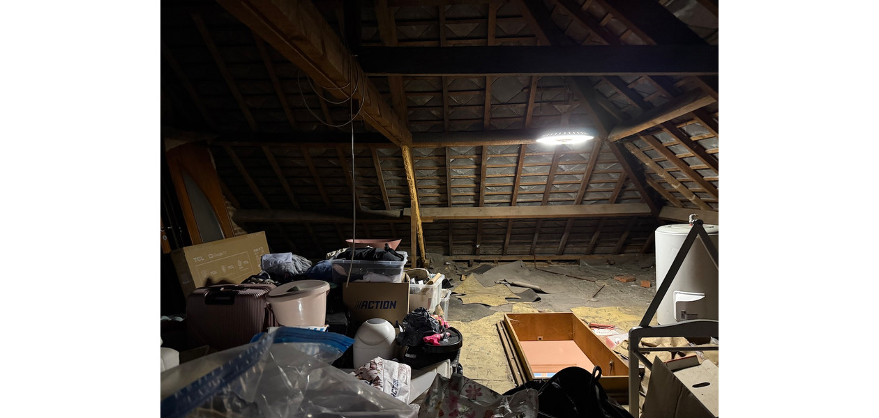 HALF OPEN BEBOUWING OP 530 M2 - 3 SLPKMRS - TUIN - GARAGE