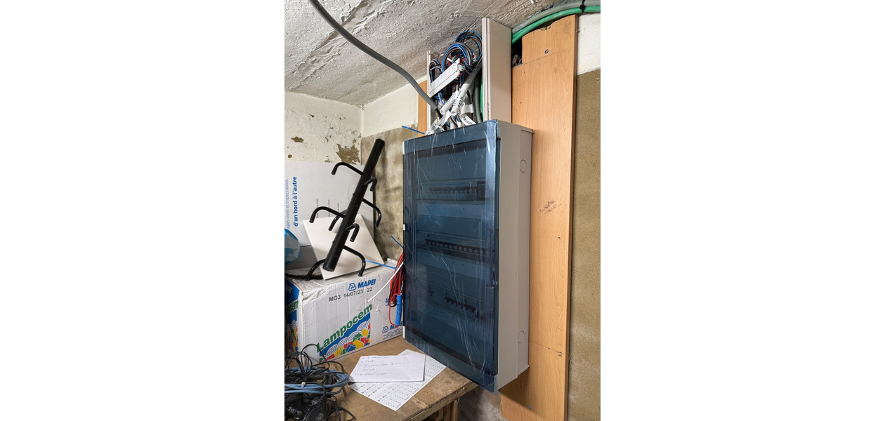 HALF OPEN BEBOUWING OP 530 M2 - 3 SLPKMRS - TUIN - GARAGE