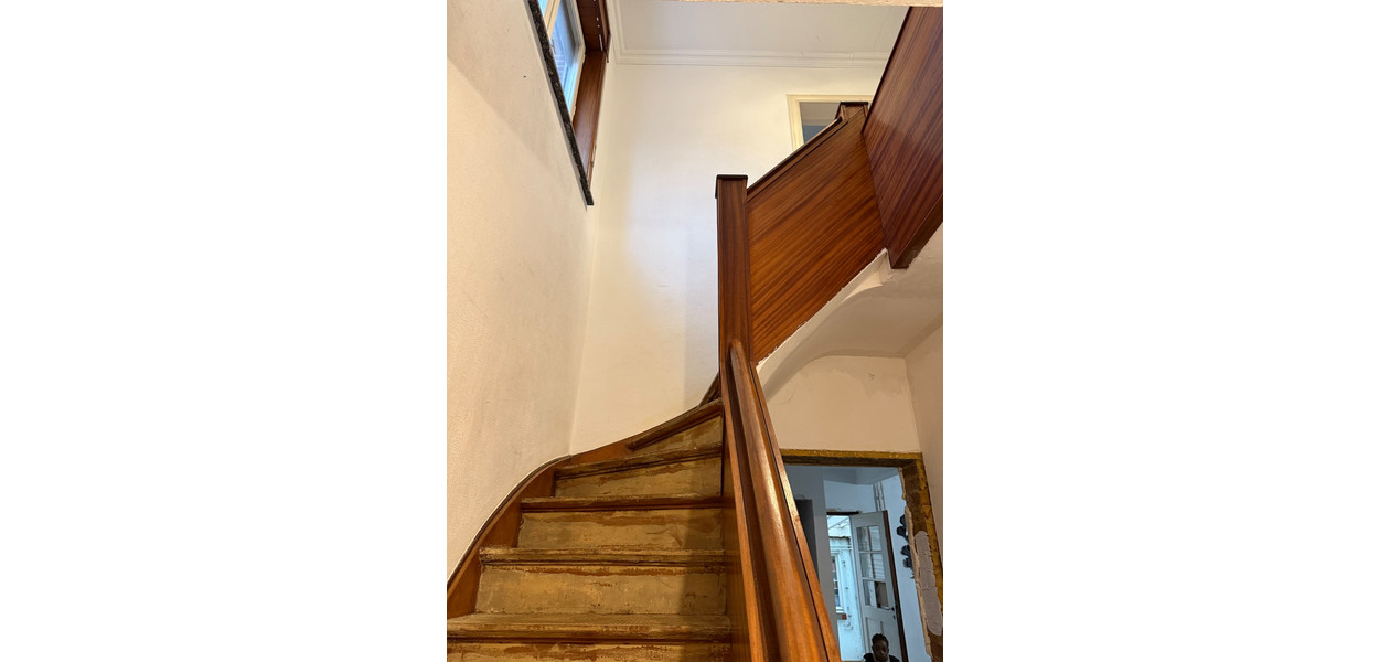 HALF OPEN BEBOUWING OP 530 M2 - 3 SLPKMRS - TUIN - GARAGE