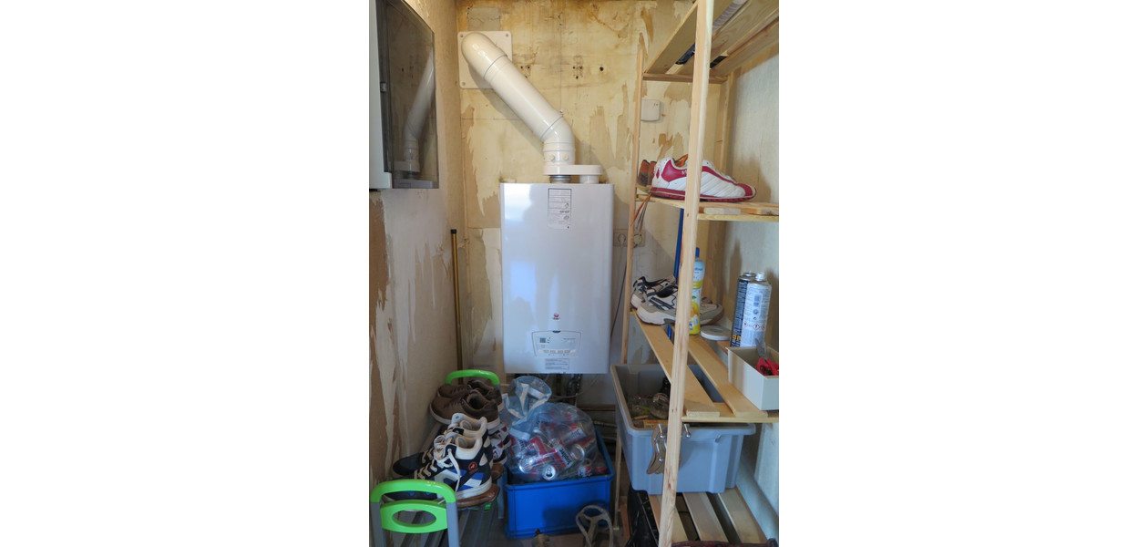 GEZELLIG APPARTEMENT, GROTE LEEFRUIMTE, VEEL LICHTINVAL