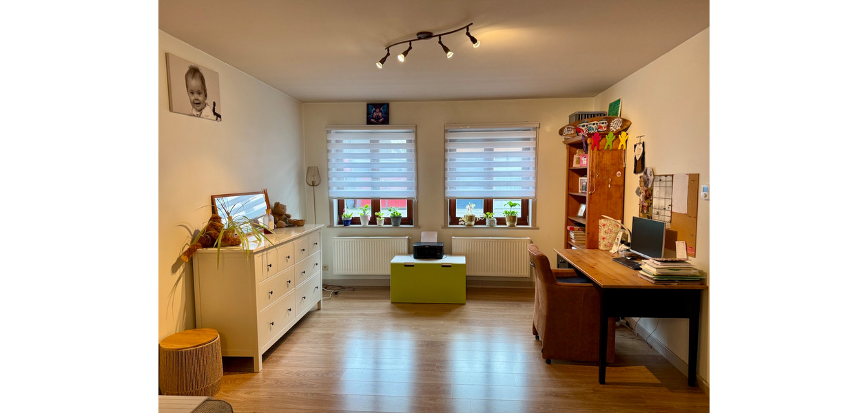 INSTAPKLARE RUIME FAMILIE WONING : 4 SLPKMRS - TUIN - GARAGE