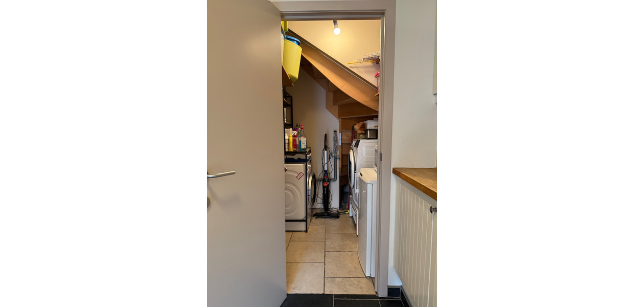 INSTAPKLARE RUIME FAMILIE WONING : 4 SLPKMRS - TUIN - GARAGE