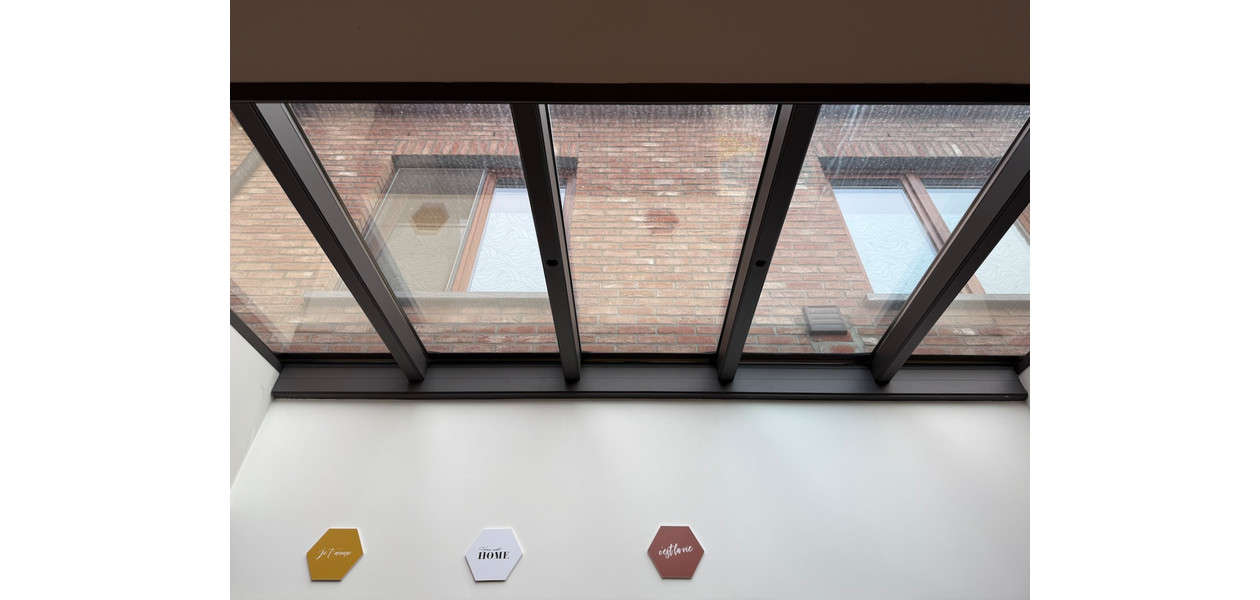 INSTAPKLARE RUIME FAMILIE WONING : 4 SLPKMRS - TUIN - GARAGE