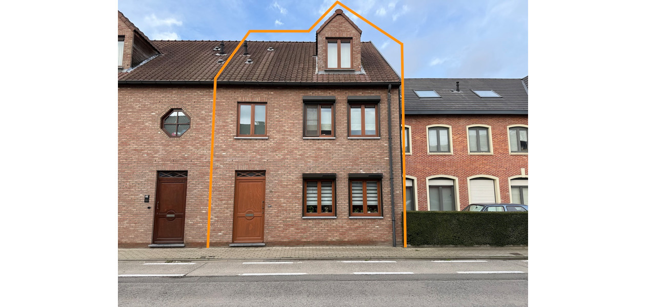 INSTAPKLARE RUIME FAMILIE WONING : 4 SLPKMRS - TUIN - GARAGE