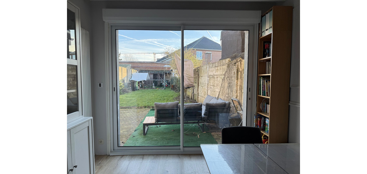 SUPER GEZELLIGE GERENOVEERDE WONING MET TUIN - INSTAPKLAAR