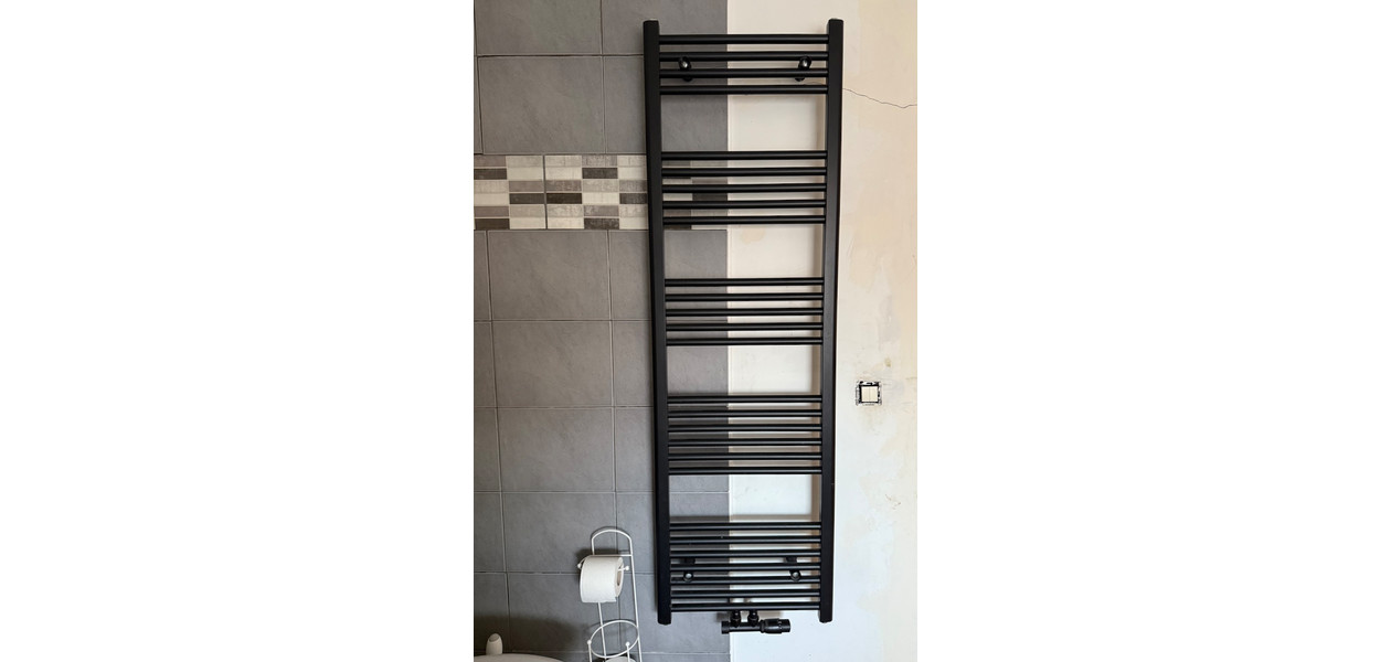 SUPER GEZELLIGE GERENOVEERDE WONING MET TUIN - INSTAPKLAAR