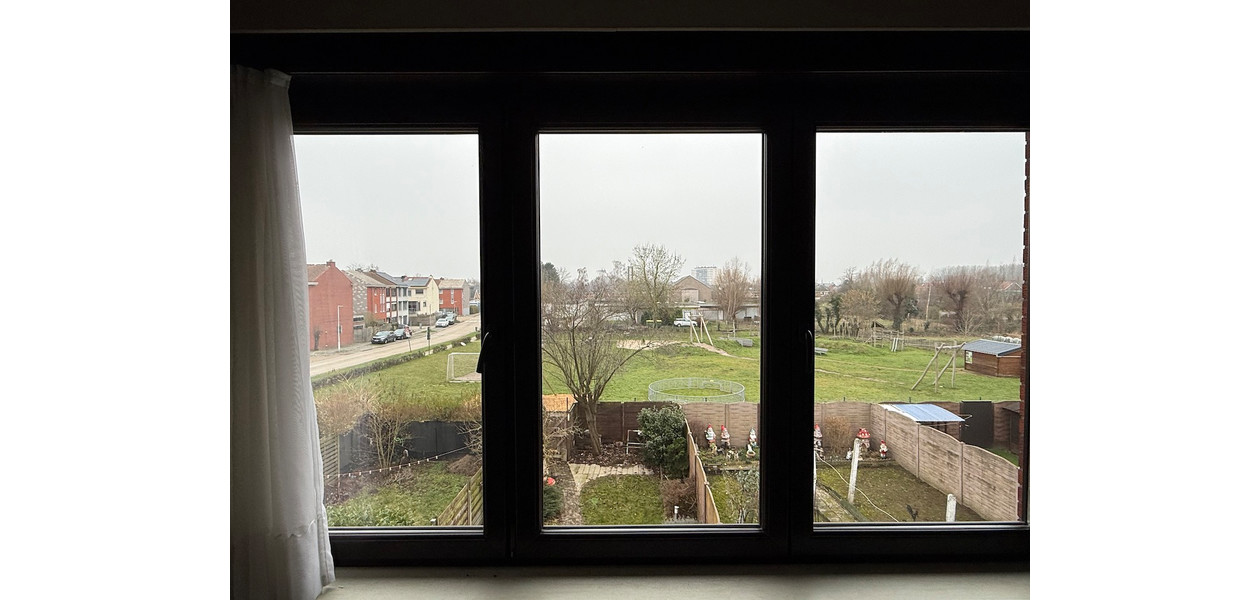 INSTAPKLARE BEL-ETAGE MET 3 SLPKMRS - TUIN & GARAGE