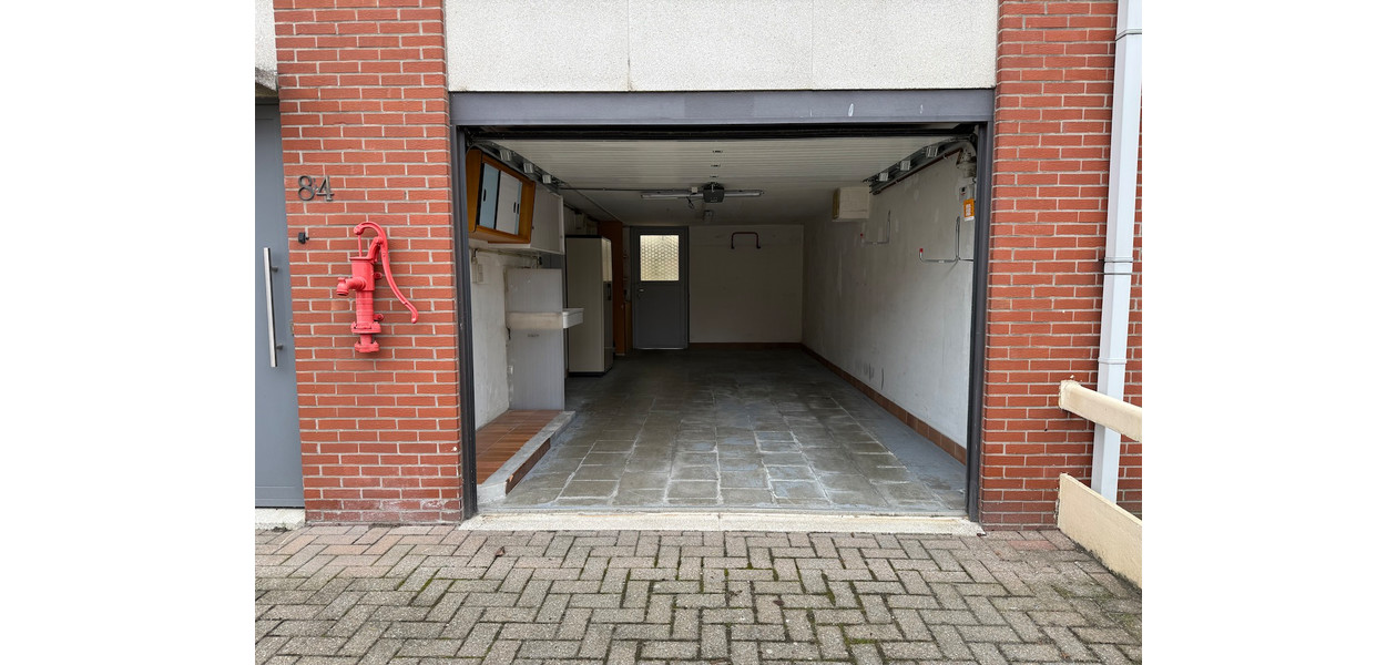 INSTAPKLARE BEL-ETAGE MET 3 SLPKMRS - TUIN & GARAGE