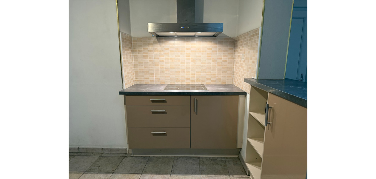 GEZELLIGE GEZINSWONING MET 3 SLAAPKAMERS EN TUIN