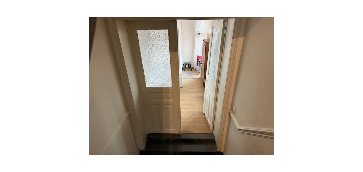 EN PLEIN CENTRE-VILLE, MAISON FAMILIALE - 3 CHAMBRES ET JARDIN