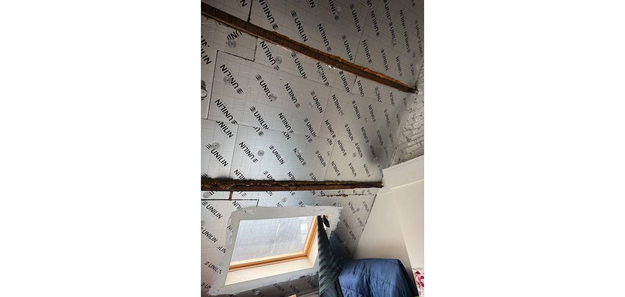 EN PLEIN CENTRE-VILLE, MAISON FAMILIALE - 3 CHAMBRES ET JARDIN