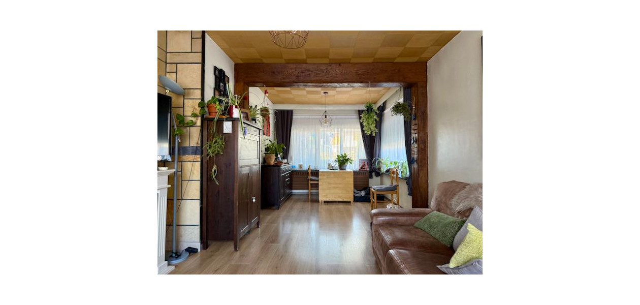 TROIS-FACADE SITUÉE AU CALME - 3 CHAMBRES - GARAGE - JARDIN