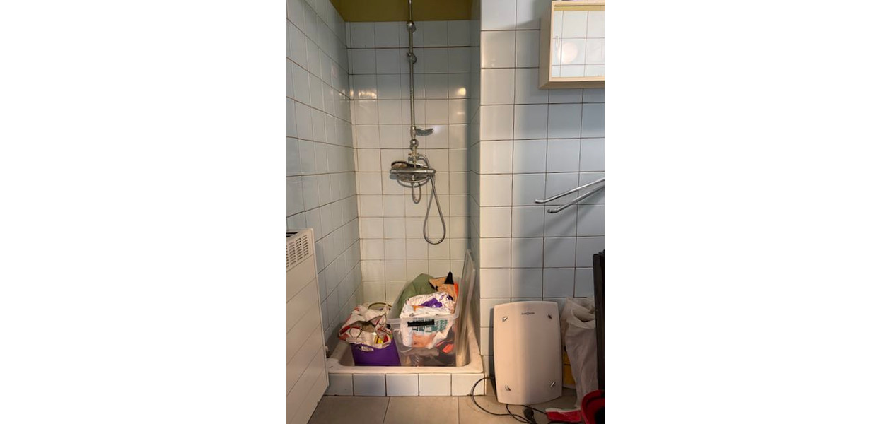 TROIS-FACADE SITUÉE AU CALME - 3 CHAMBRES - GARAGE - JARDIN