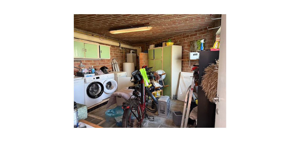 TROIS-FACADE SITUÉE AU CALME - 3 CHAMBRES - GARAGE - JARDIN