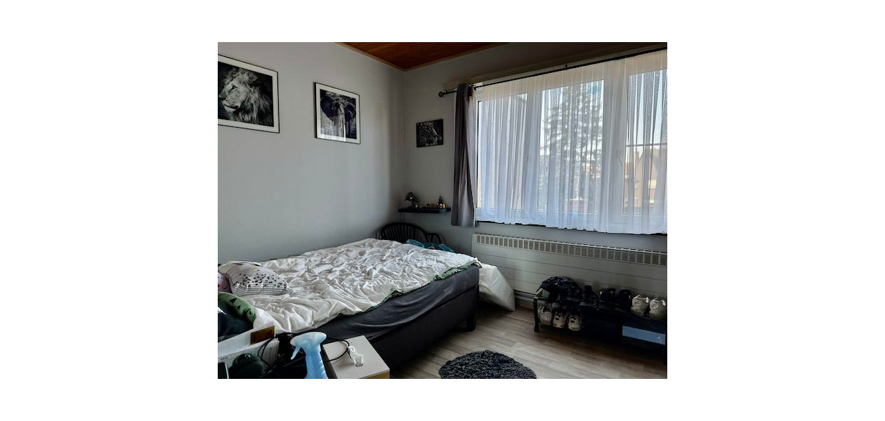 TROIS-FACADE SITUÉE AU CALME - 3 CHAMBRES - GARAGE - JARDIN