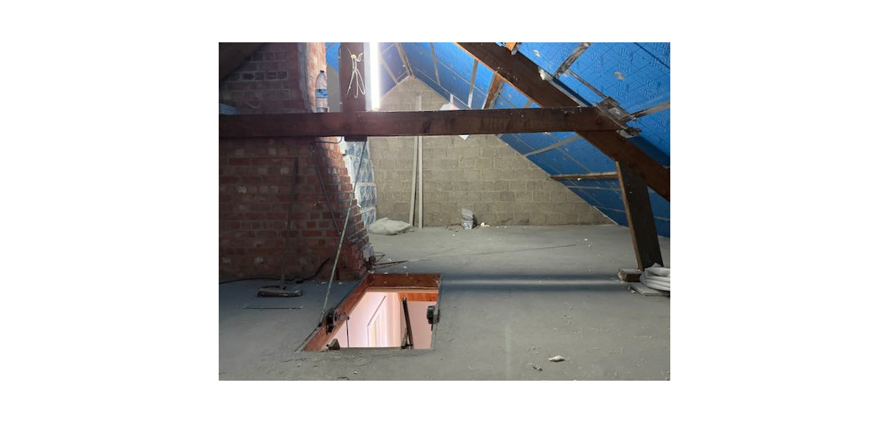 TROIS-FACADE SITUÉE AU CALME - 3 CHAMBRES - GARAGE - JARDIN