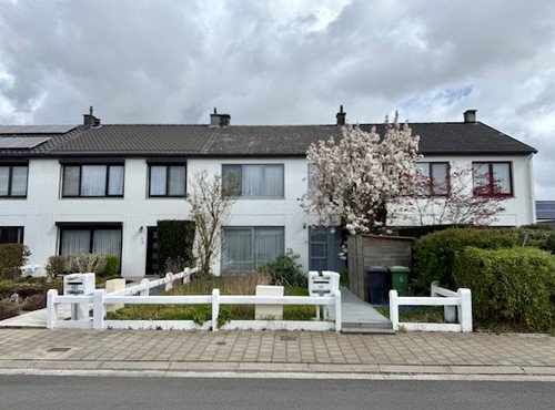 RUSTIG EN RESIDENTIEEL GELEGEN FAMILIALE WONING - 3 SLPKMRS - TUIN