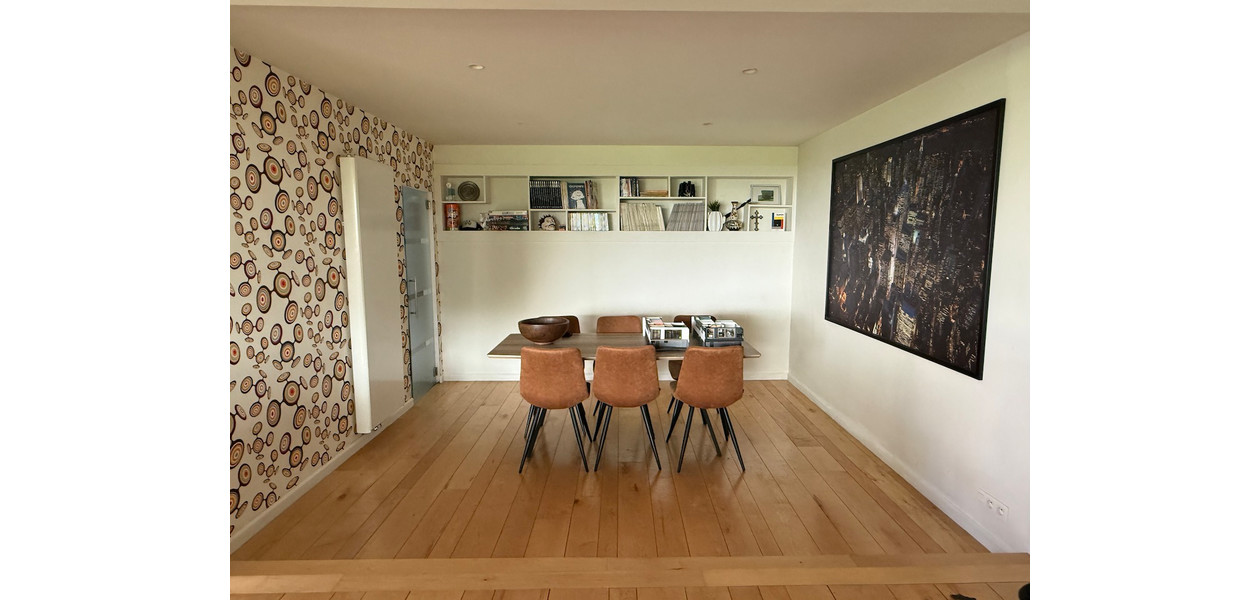 MODERNE VILLA, GEMODERNISEERD, 4 SLAAPKAMERS, ATELIER, IMMENSE TUIN