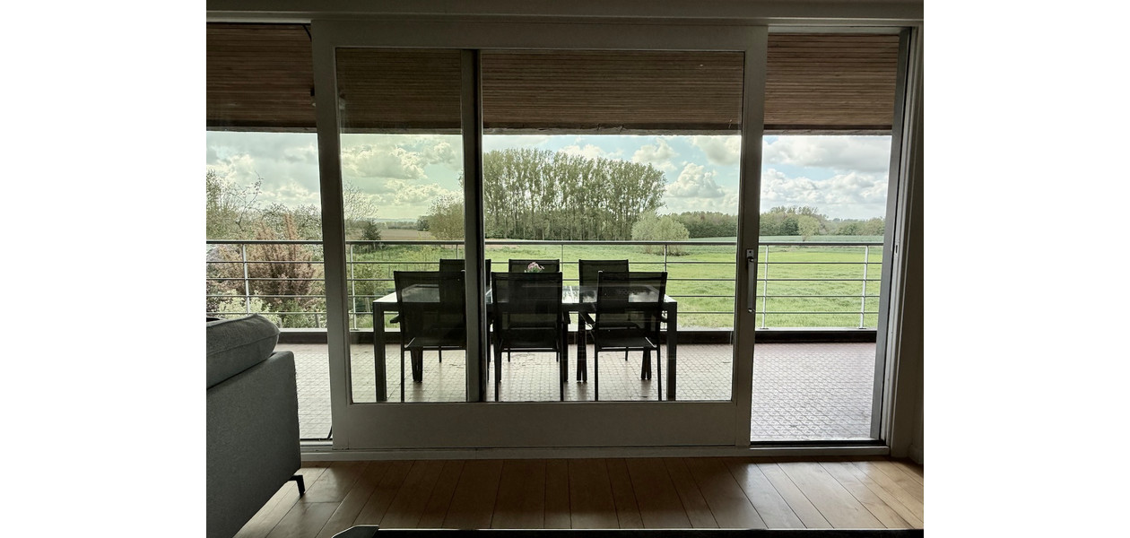 MODERNE VILLA, GEMODERNISEERD, 4 SLAAPKAMERS, ATELIER, IMMENSE TUIN