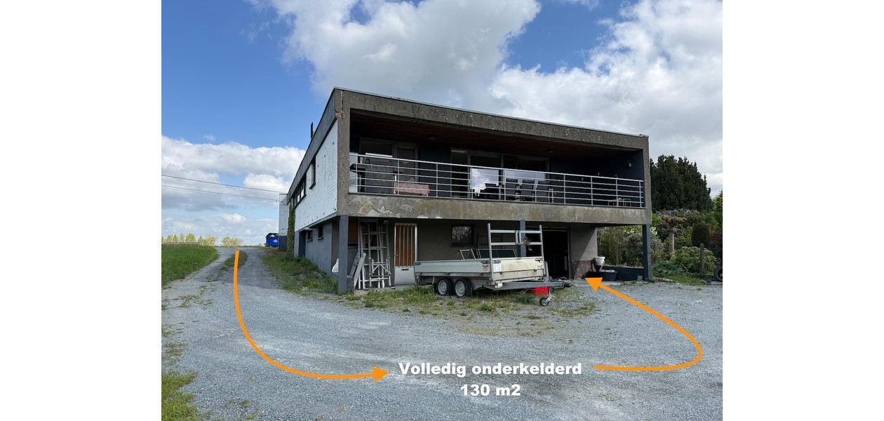 MODERNE VILLA, GEMODERNISEERD, 4 SLAAPKAMERS, ATELIER, IMMENSE TUIN