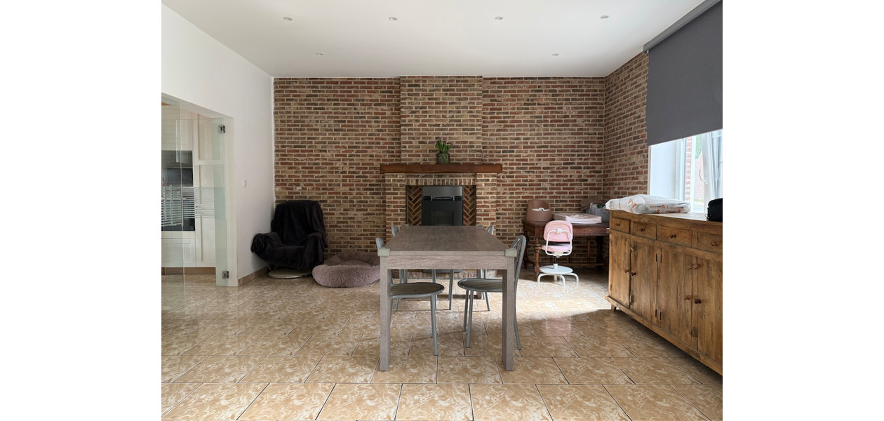 IMMENSE FAMILIEWONING - 5 SLPKMRS - TUIN - GARAGE