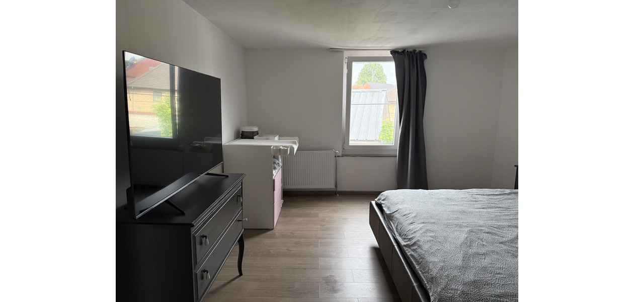 IMMENSE FAMILIEWONING - 5 SLPKMRS - TUIN - GARAGE