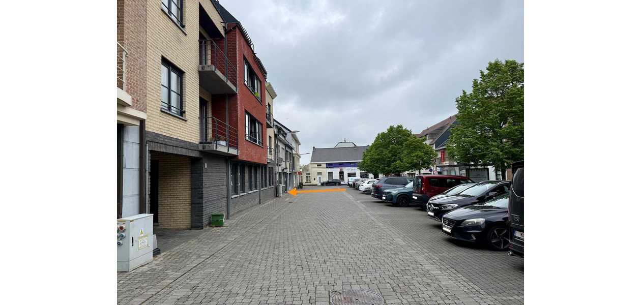 RUIM GELIJKVLOERS APPARTEMENT MET 2 SLPKMRS EN ZONNETERRAS
