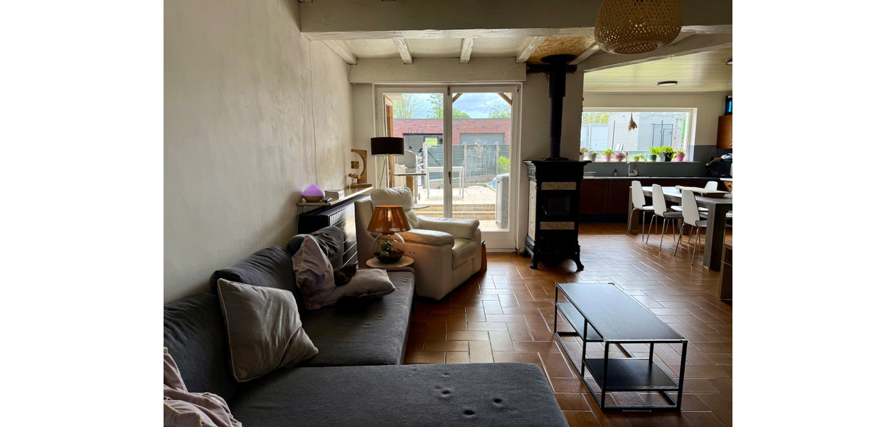 GEZELLIGE FAMILIALE WONING MET 3 SLPKMRS EN LEUKE TUIN