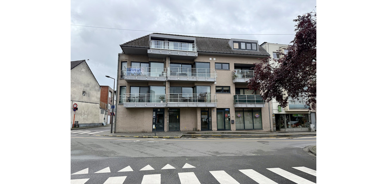 GOED DRAAIENDE HANDELSZAAK IN VOLLE CENTRUM