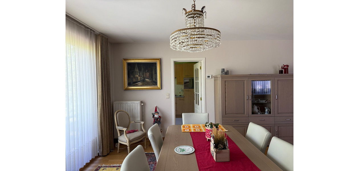 INSTAPKLAAR RUIM APP MET 3 SLAAPKAMERS, GROOT TERRAS EN ONDERGRONDSE STAANPLAATS