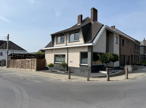 STIJLVOLLE HOB, UITERST RUSTIG GELEGEN, 3 SLPKMRS, GAR & TUIN